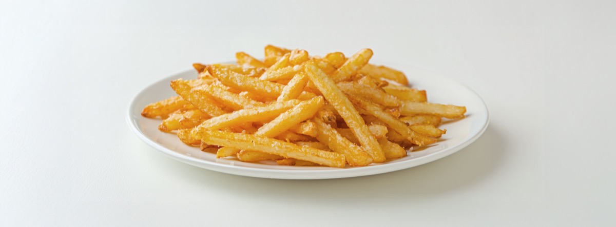 Crispy golden fries ready for döner toppings